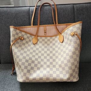 Louis Vuitton Neverfull MM Rose Ballerine